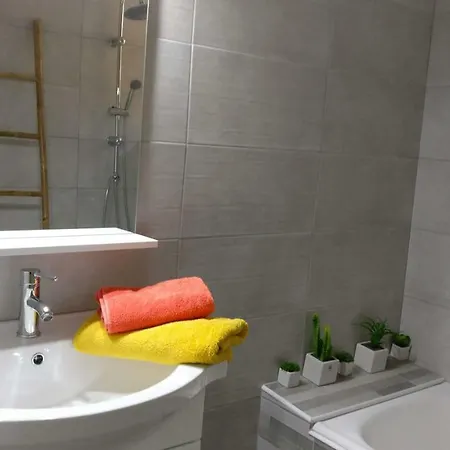 Vue Imprenable Sur La Cite Medievale : 6 Couchages. Apartamento