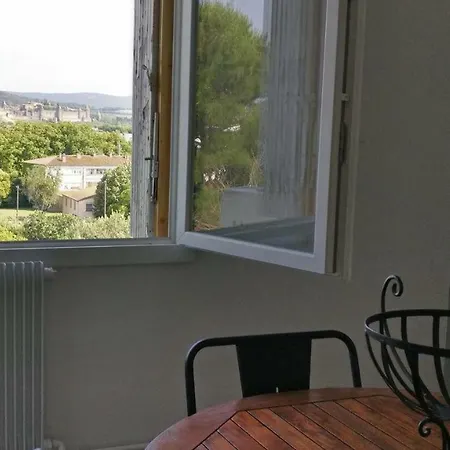 Vue Imprenable Sur La Cite Medievale : 6 Couchages. Apartamento Carcasona